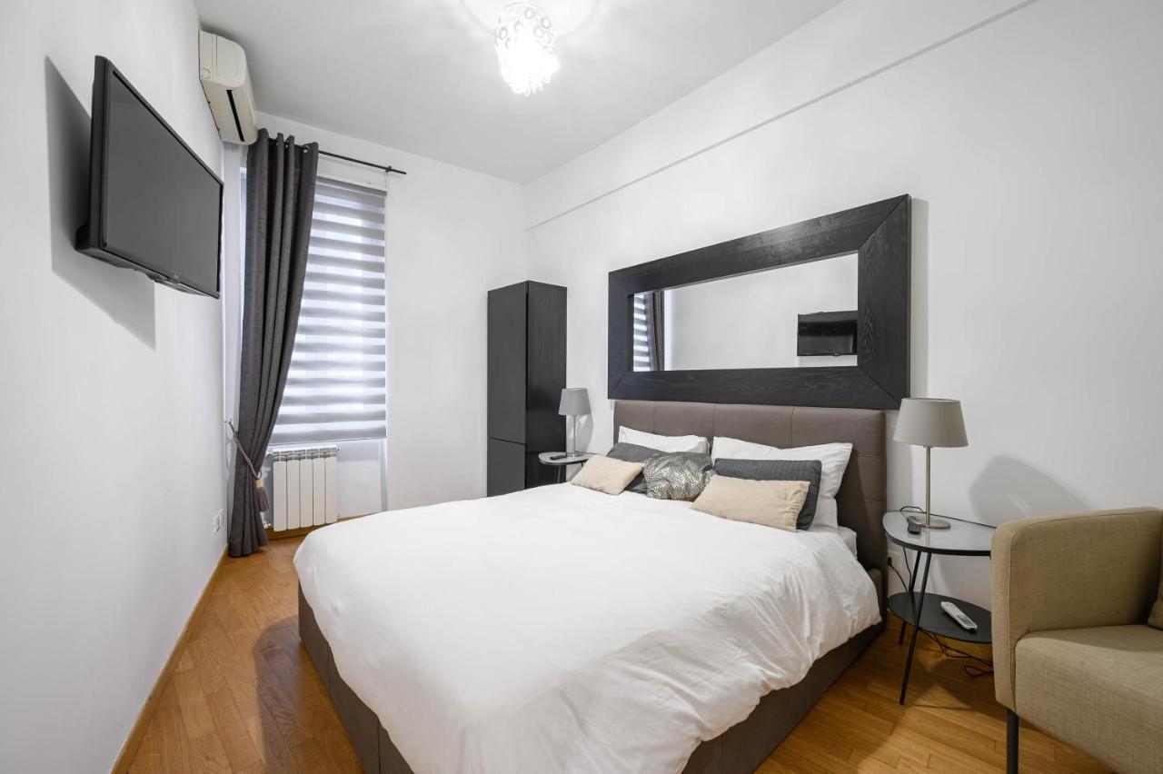 Navona & Pantheon Cozy Apartment Roma Ngoại thất bức ảnh