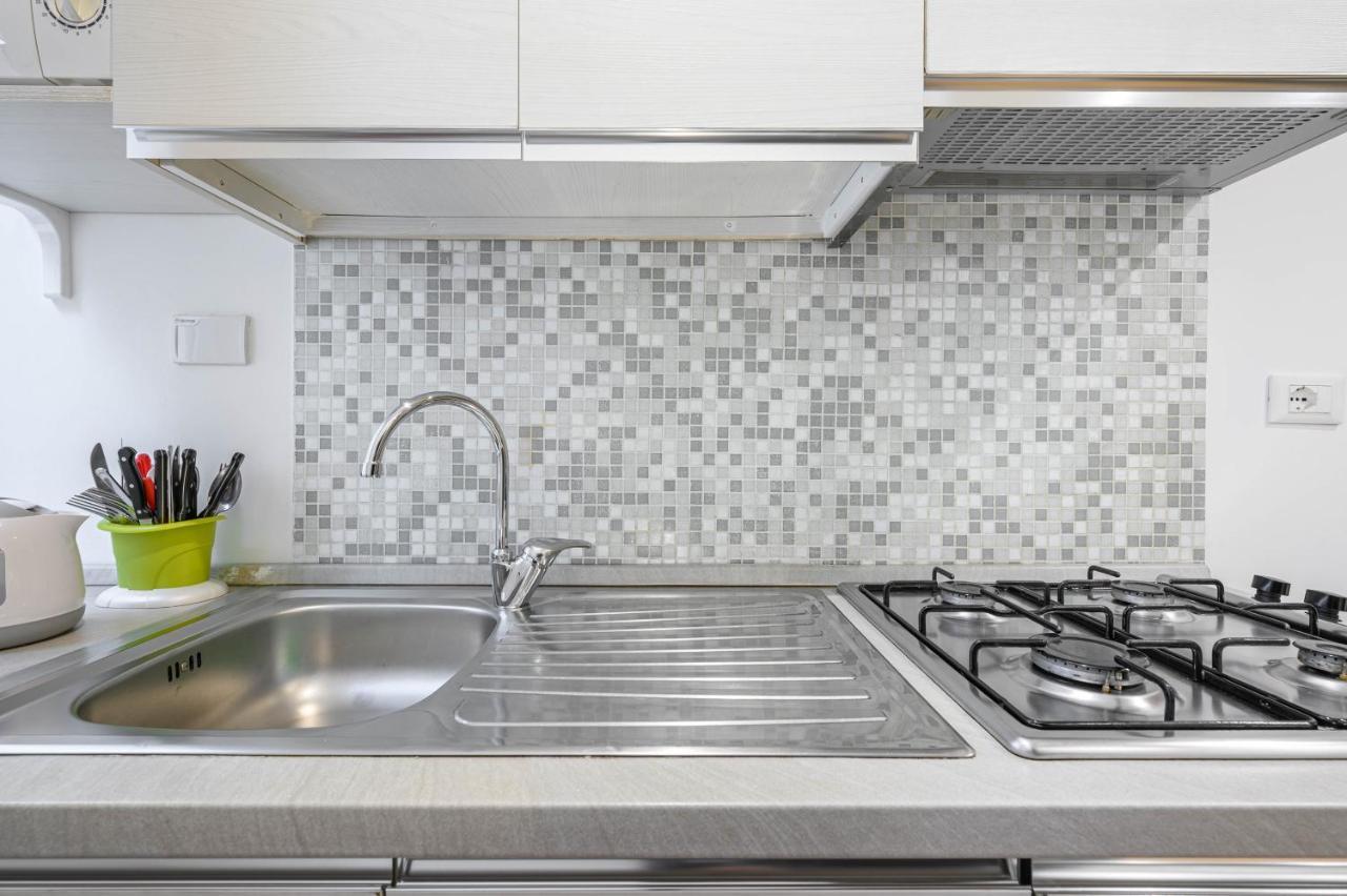 Navona & Pantheon Cozy Apartment Roma Ngoại thất bức ảnh